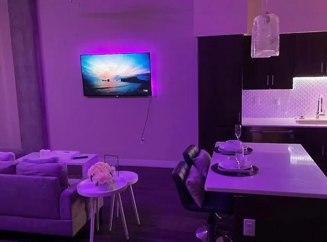 Couples Getaway Highrise Dwntown Phx Skyline Views * Phoenix